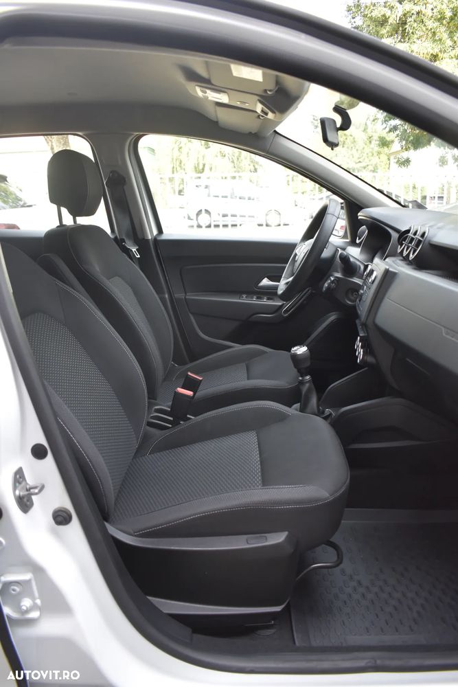 Dacia Duster 1.5 Blue dCi 4WD Comfort - 35