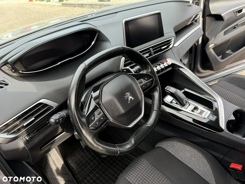 Peugeot 3008 - 10