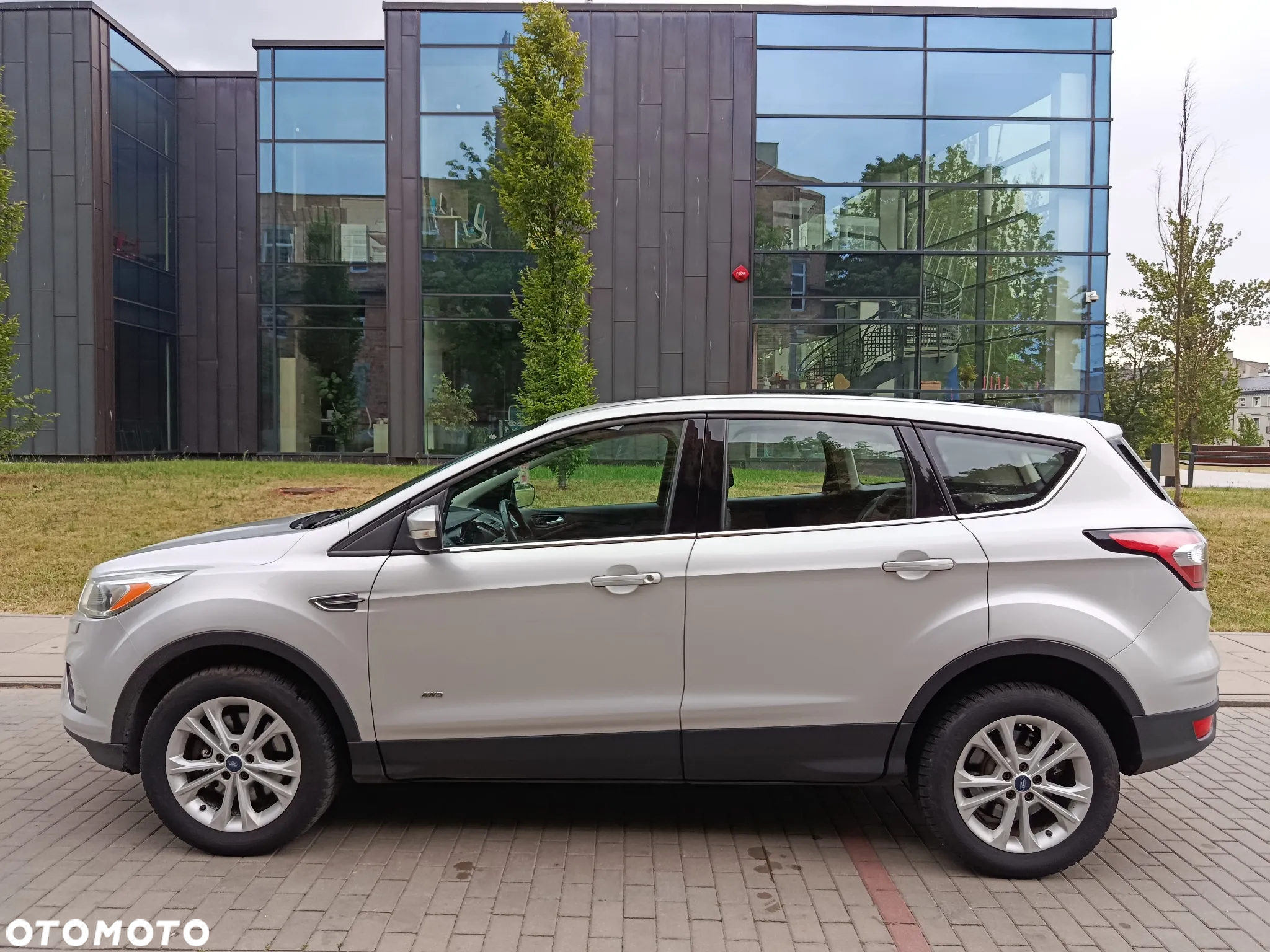 Ford Kuga 1.5 EcoBoost 4x4 Titanium - 12