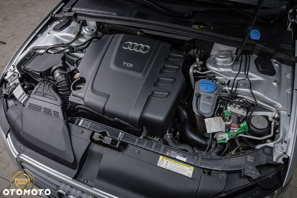 Audi A4 Avant 2.0 TDI DPF multitronic S line Sportpaket - 17