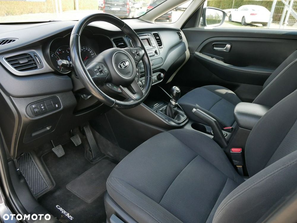 Kia Carens 1.7 CRDi L - 4