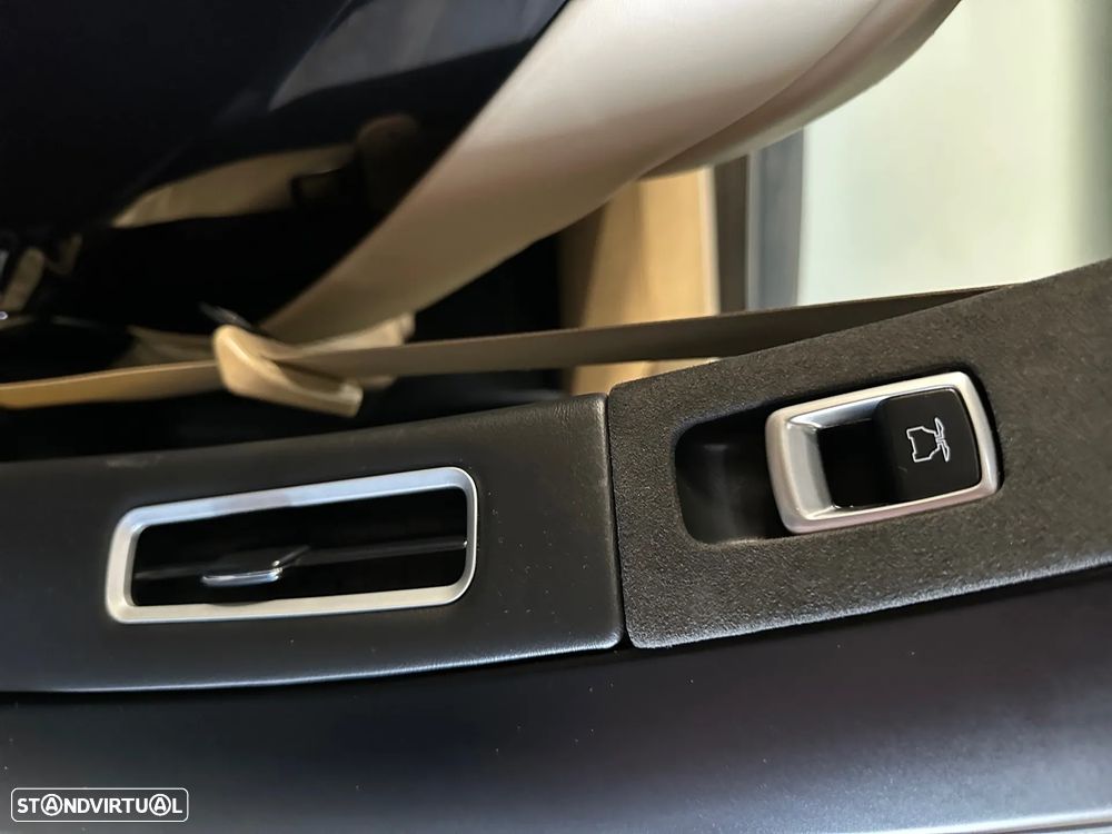 Tesla Model X 90D - 19