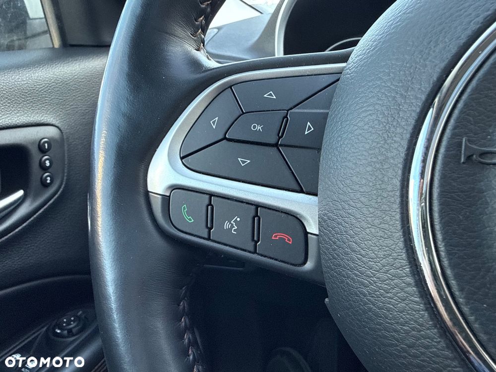 Jeep Compass - 17