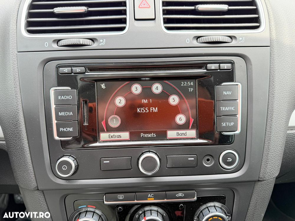 Volkswagen Golf 1.2 TSI BlueMotion Technology Team - 10