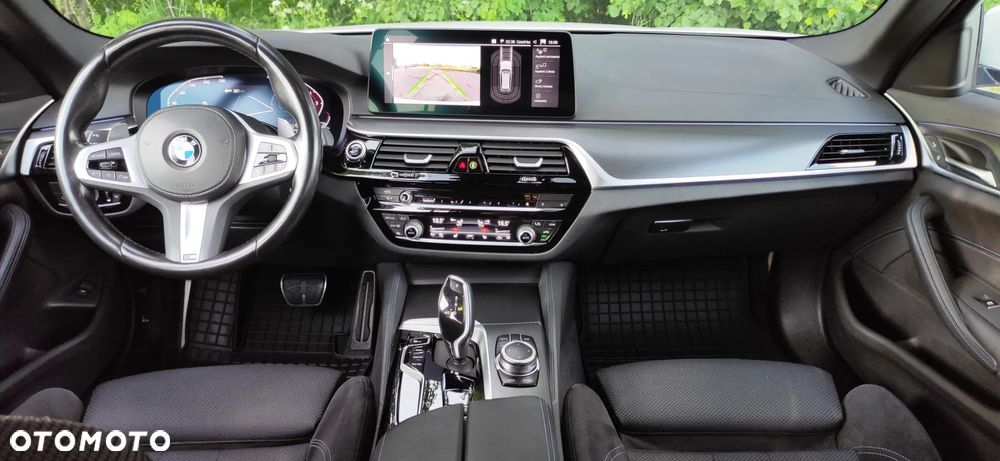 BMW Seria 5 530i mHEV M Sport sport - 9
