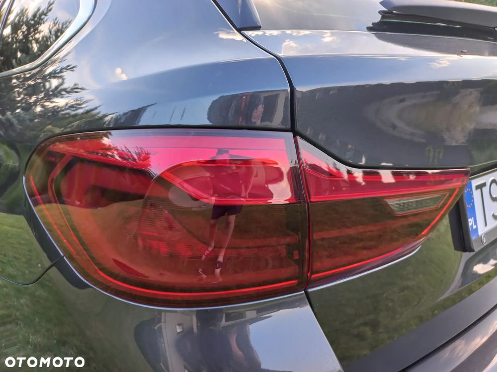 BMW Seria 5 520i - 36