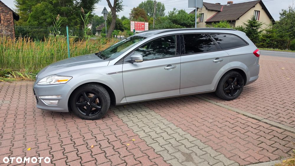 Ford Mondeo SW - 27