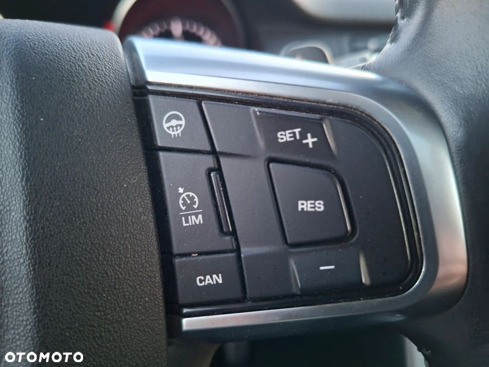 Land Rover Discovery Sport TD4 SkyView Edition - 22