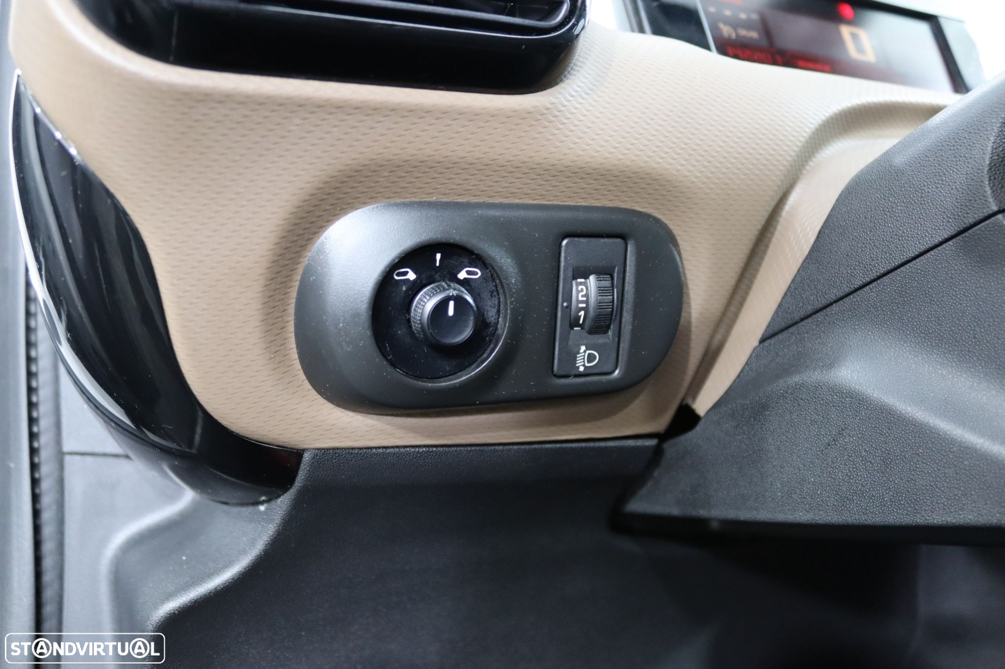Citroën C4 Cactus Pure Tech e-THP 110 Stop&Start Shine Edition - 14