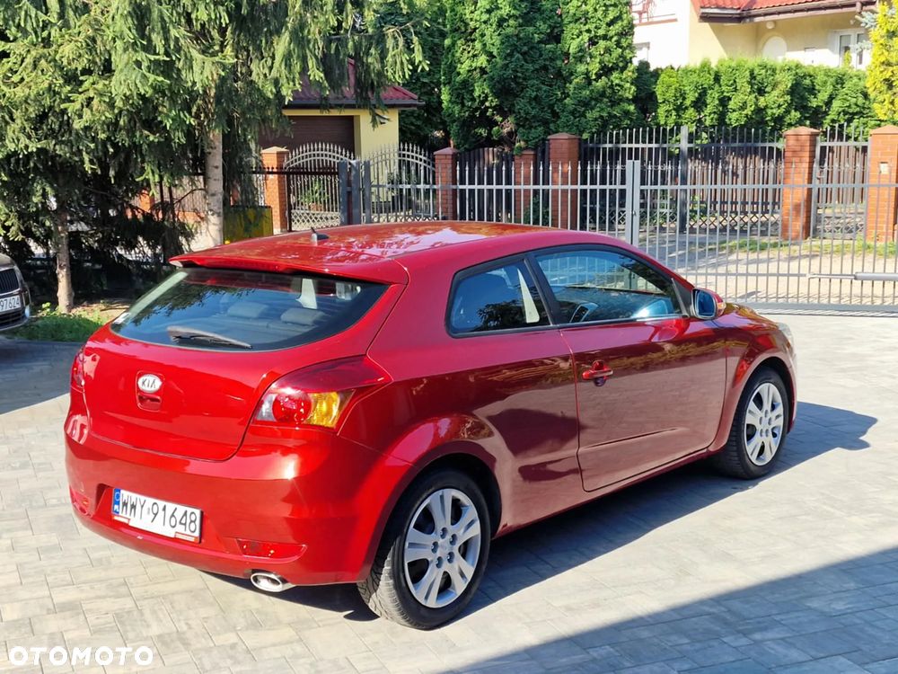 Kia ProCeed - 14