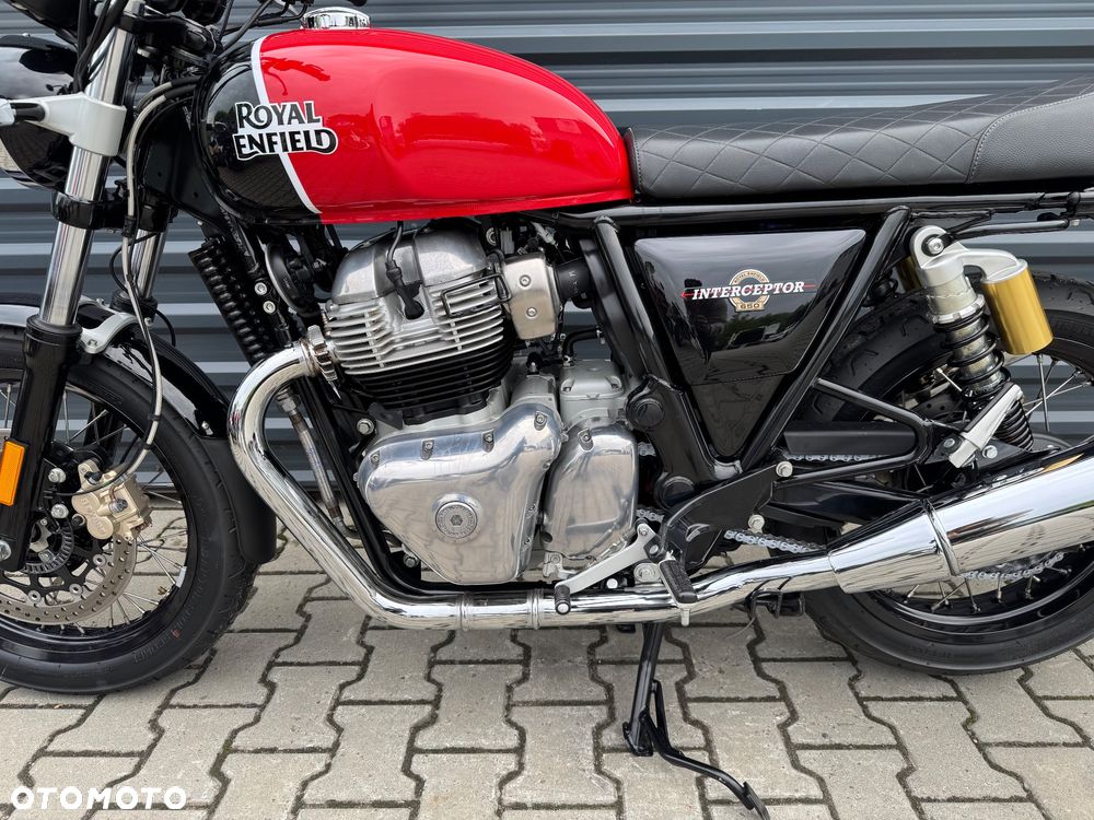 Royal Enfield Interceptor - 15