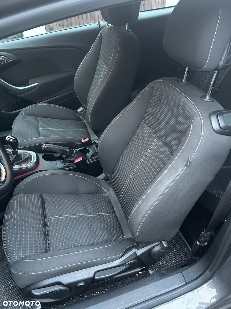 Opel Astra 1.4 Turbo - 11