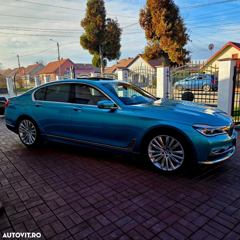 BMW Seria 7 750i - 4