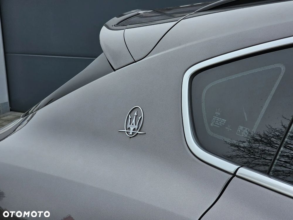 Maserati Levante - 15