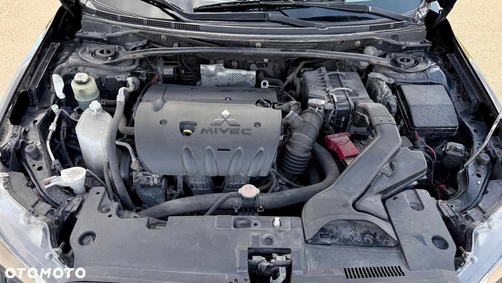 Mitsubishi Lancer 1.8 Intense - 19