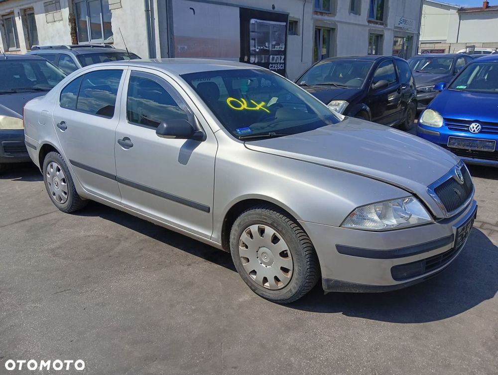 Licznik (Lampa, Błotnik, Kierownica, Fotele, Części Silnikowe) Skoda Octavia 1.9 Diesel 104Km 2006R - 2