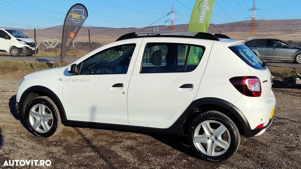 Dacia Sandero Stepway TCe 90 (S&S) Prestige - 8