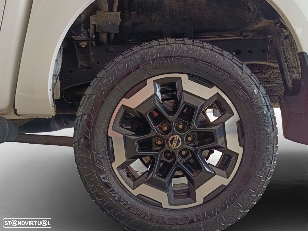 Nissan Pick Up - 10