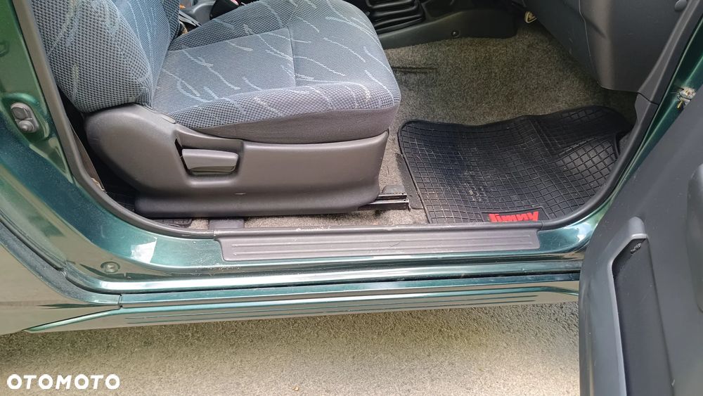 Suzuki Jimny 1.3 JLX - 23