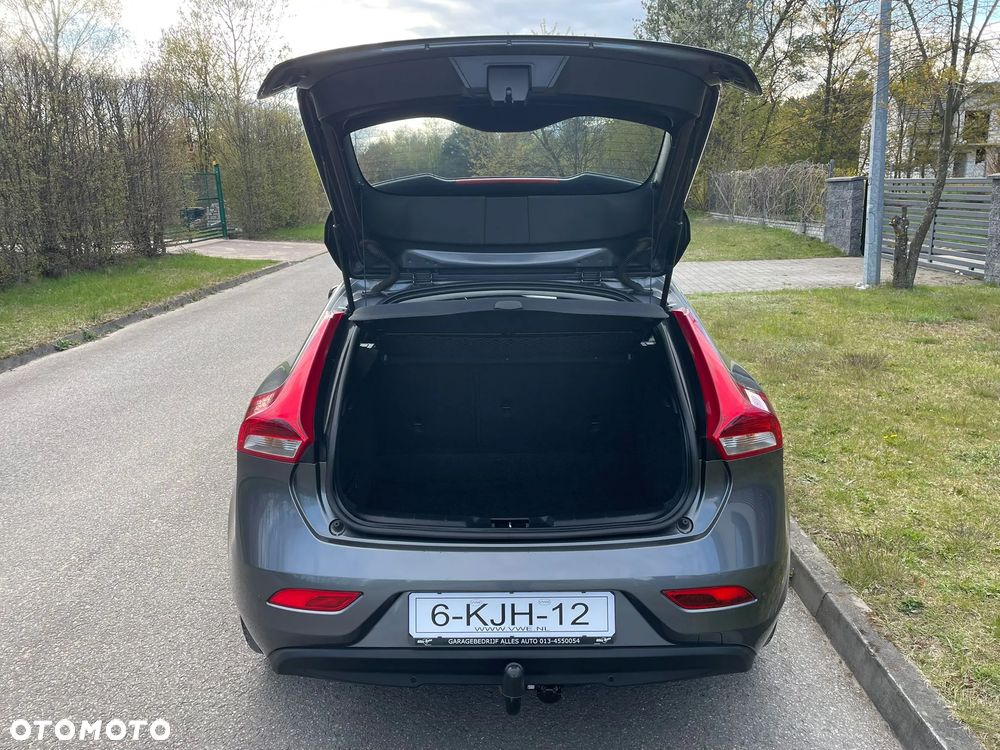 Volvo V40 D2 Summum - 16