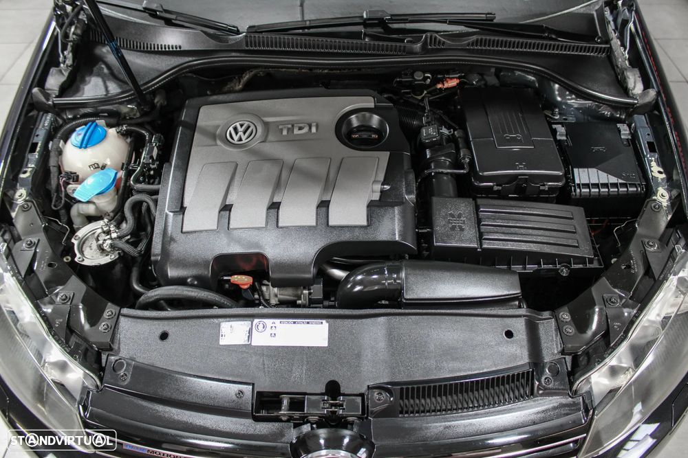 VW Golf 1.6 TDi Trendline BlueMotion - 23