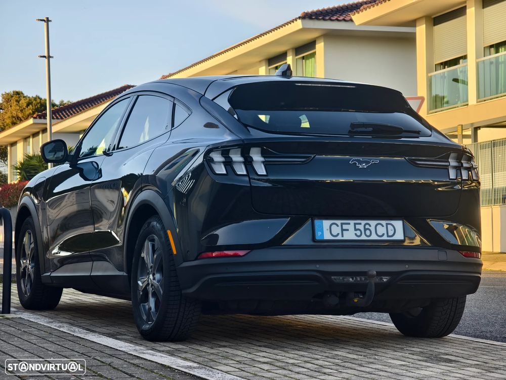 Ford Mustang Mach-E Standard - 14