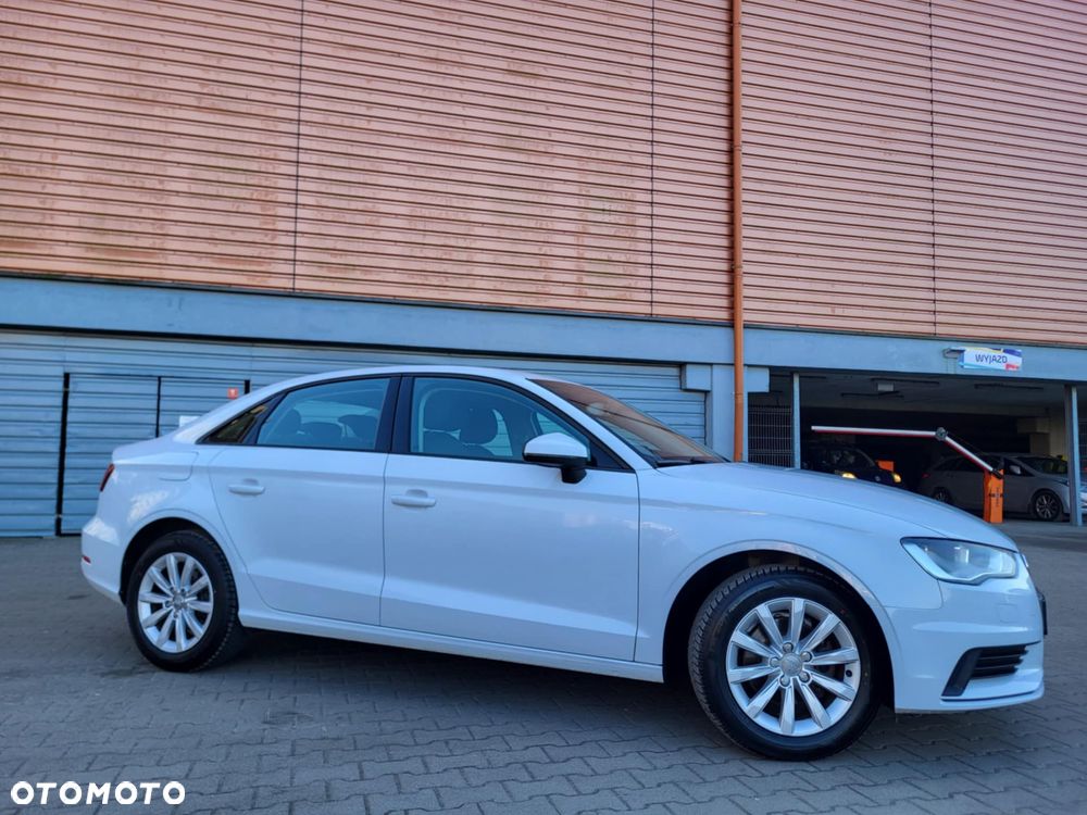 Audi A3 Limousine 2.0 TDI S tronic Ambiente - 14