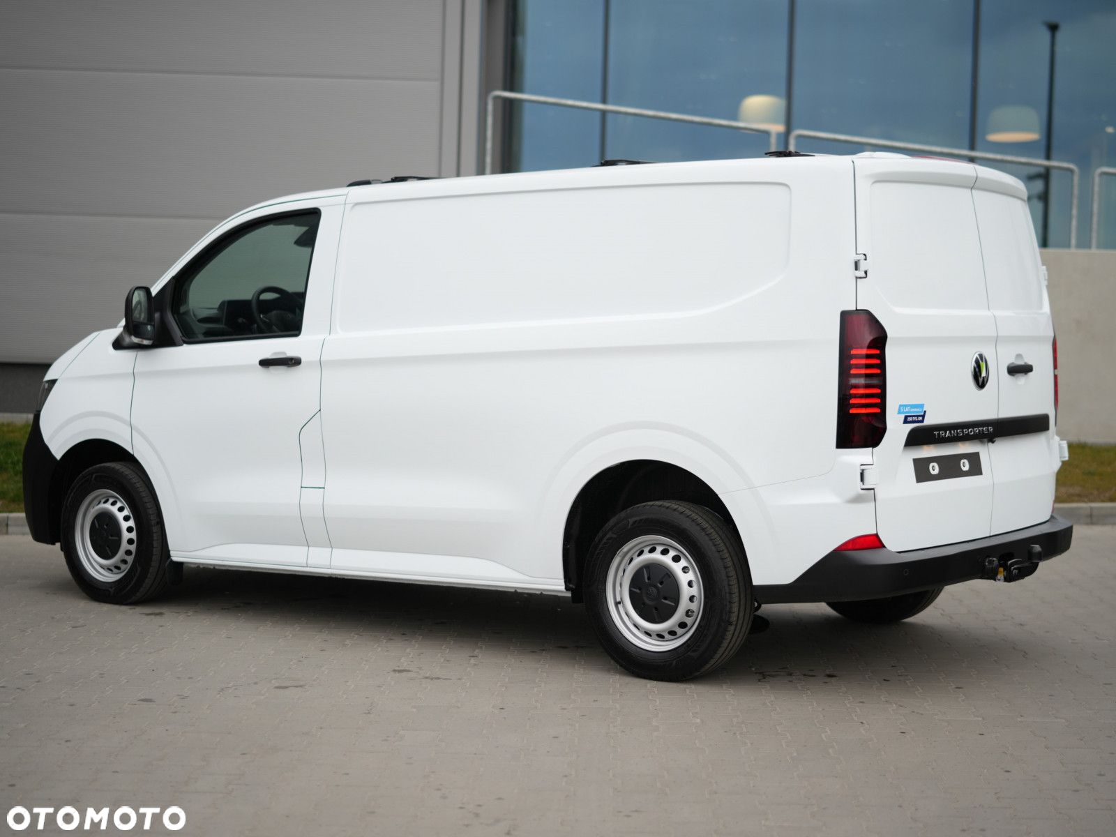 Volkswagen Transporter 2.0 TDI Manual - 4