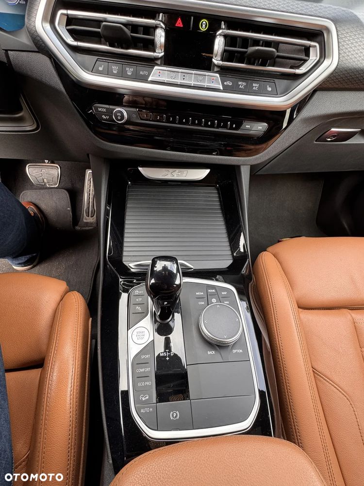 BMW X3 xDrive20i - 13