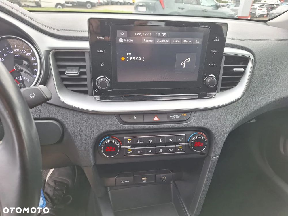 Kia Ceed 1.5 T-GDI M - 15