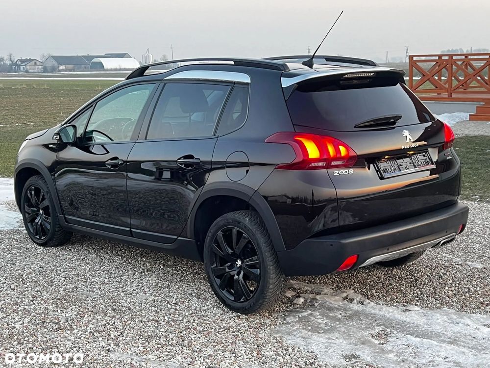 Peugeot 2008 BlueHDi 120 EAT6 Black Edition - 12