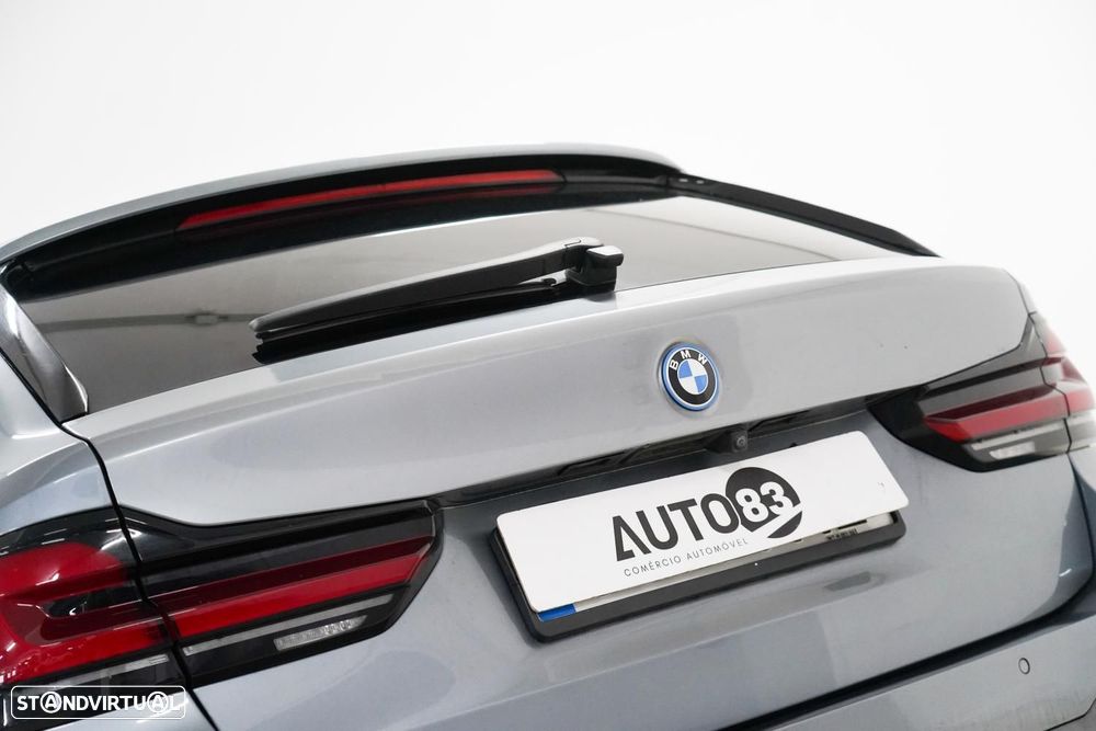 BMW 520 e Pack M - 22