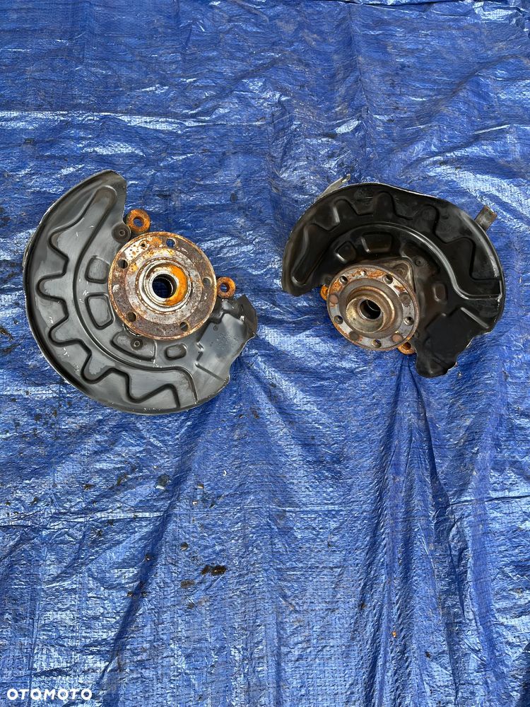 ZWROTNICA  VW CADDY 2K7 LEWA PRAWA ZWROTNICA FORD CONNECT  5R3407256 A 5R3407255 A - 2