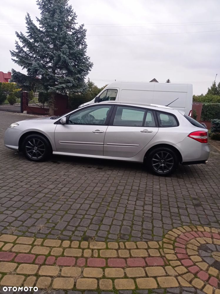 Renault Laguna - 1