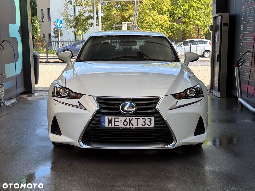 Lexus IS 300h Elegance - 14