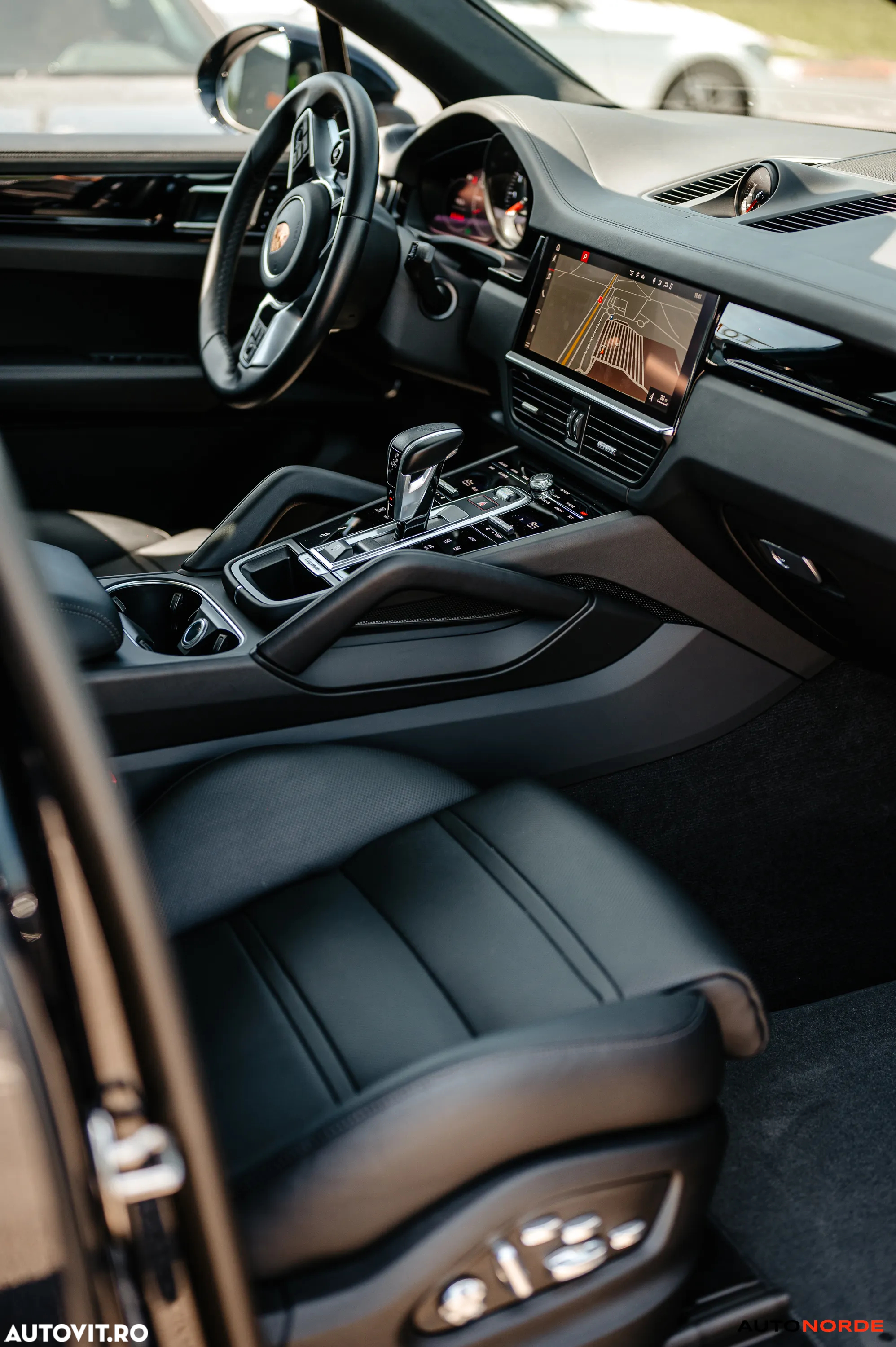 Porsche Cayenne Coupe S - 34