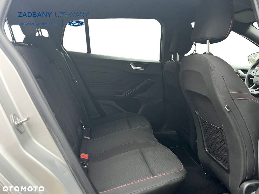 Ford Focus - 11