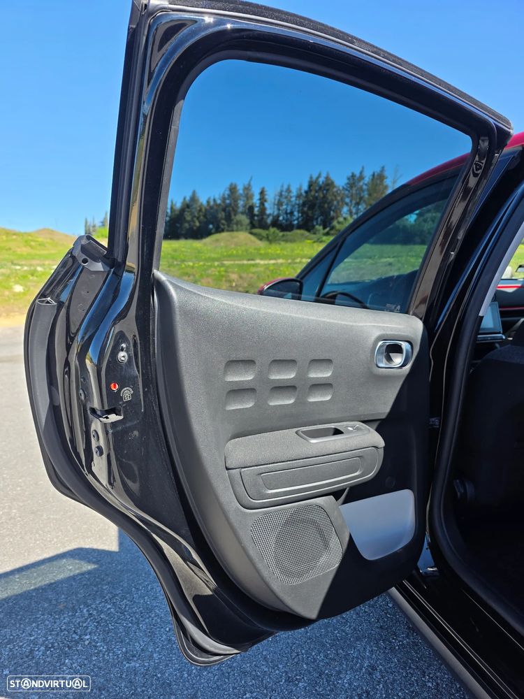 Citroën C3 1.2 PureTech Shine - 15