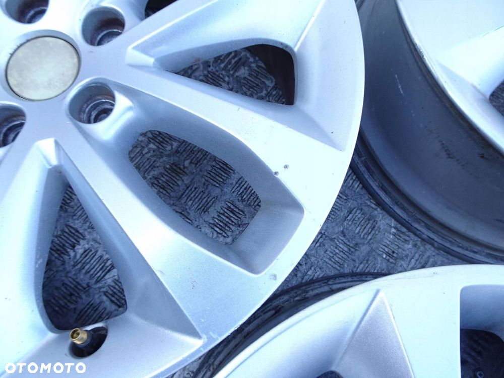 alufelgi kpl ford kuga mk1 17' 5x108 52.5 et - 8