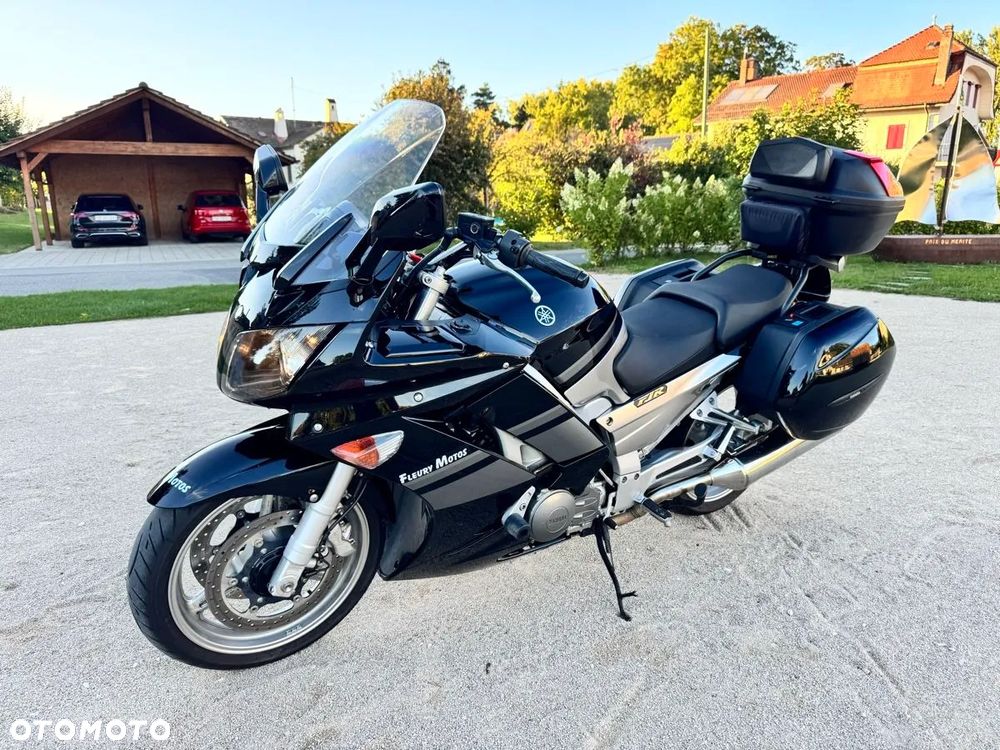 Yamaha FJR - 15