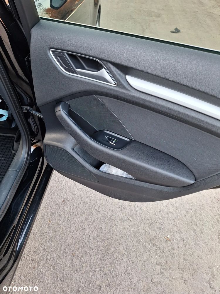 Audi A3 Sportback 1.4 TFSI Ambition - 19