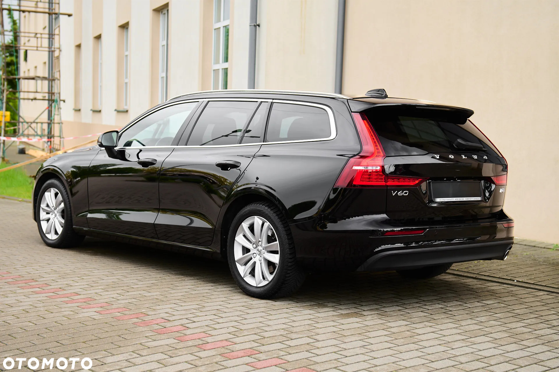 Volvo V60 D3 Momentum Pro - 14