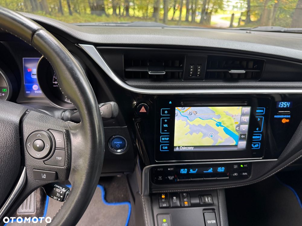 Toyota Auris 1.8 Executive - 15