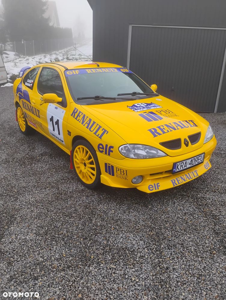 Renault Megane 1.6 - 6