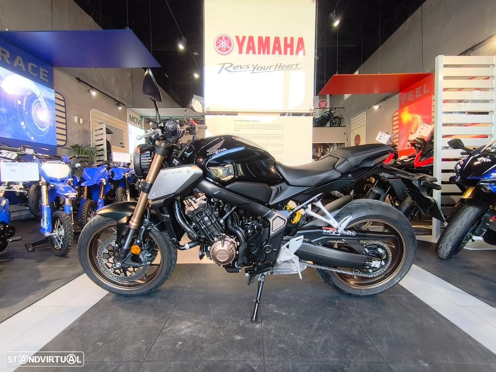 Honda CB 650R - 8