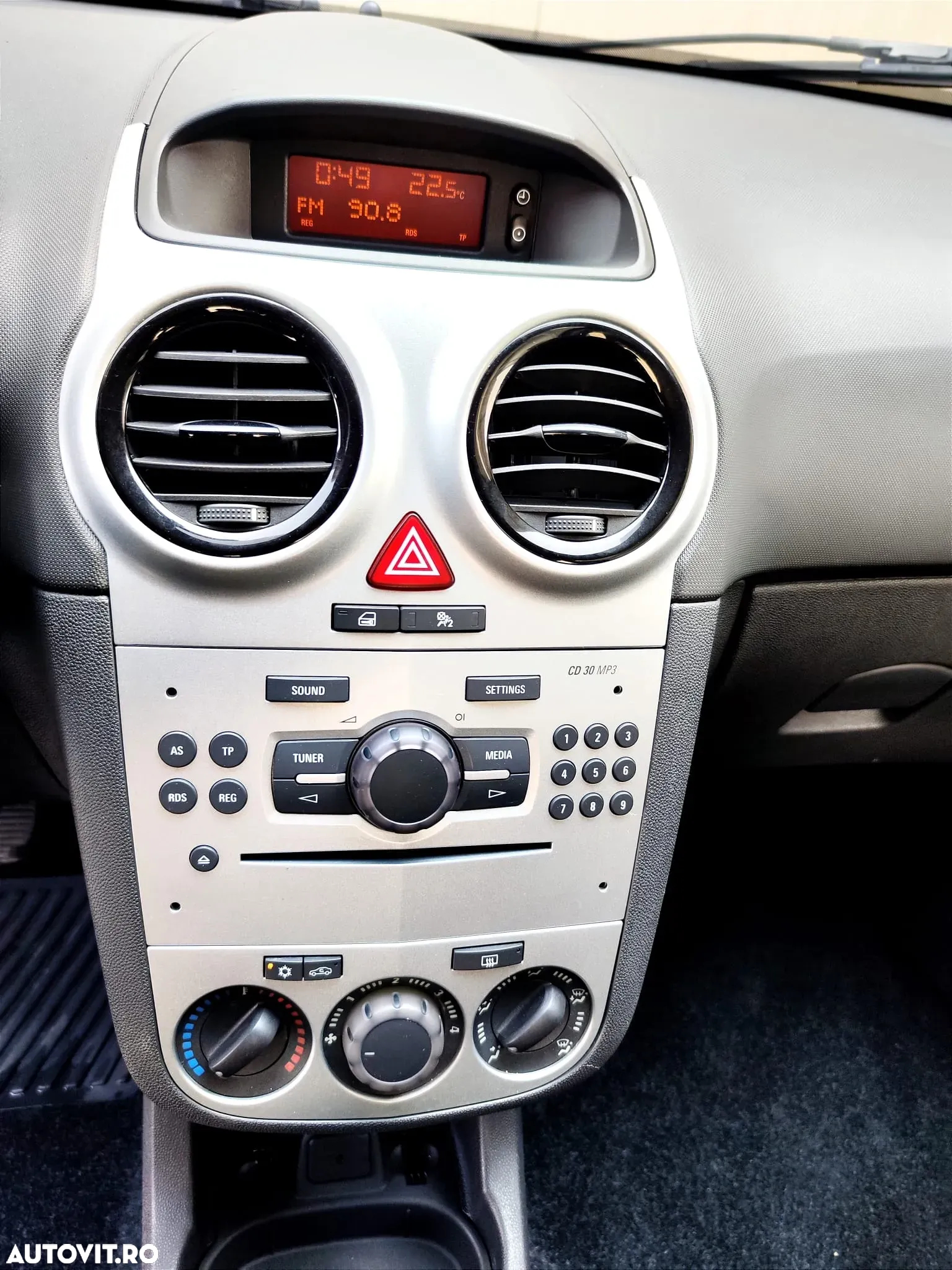 Opel Corsa 1.2 16V (ecoFLEX) Color Edition - 16