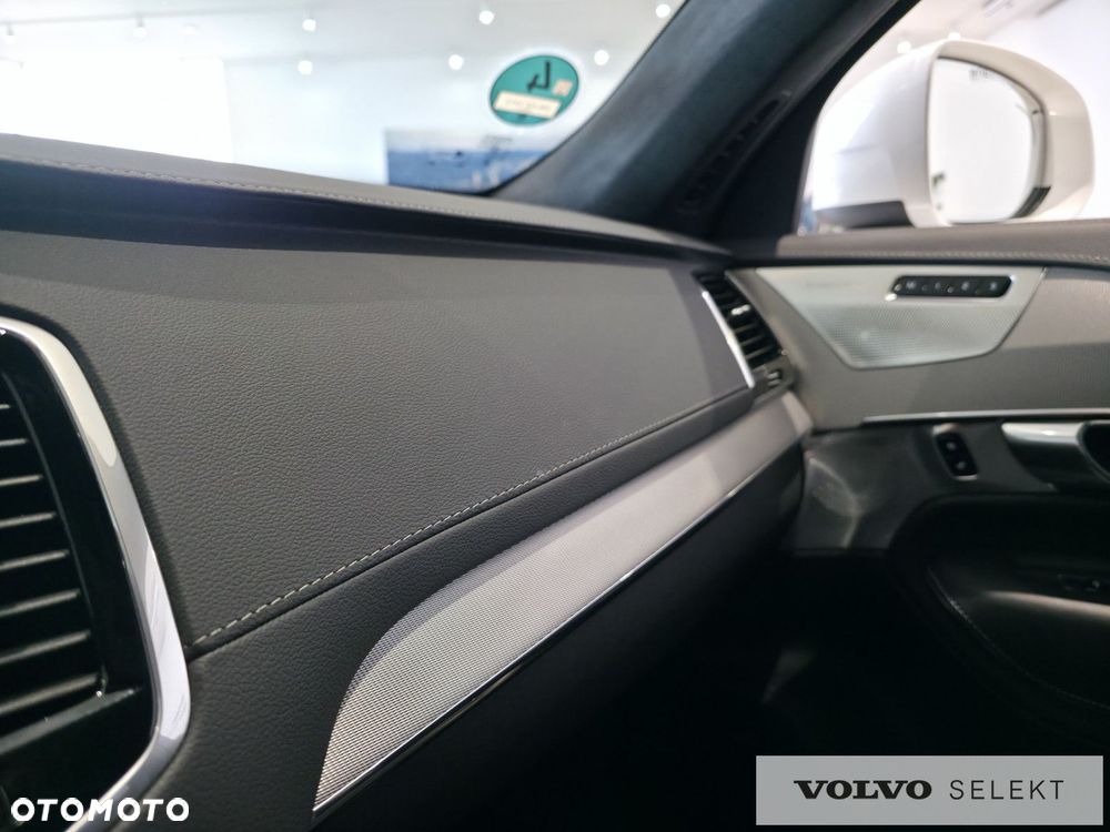 Volvo XC 90 - 18