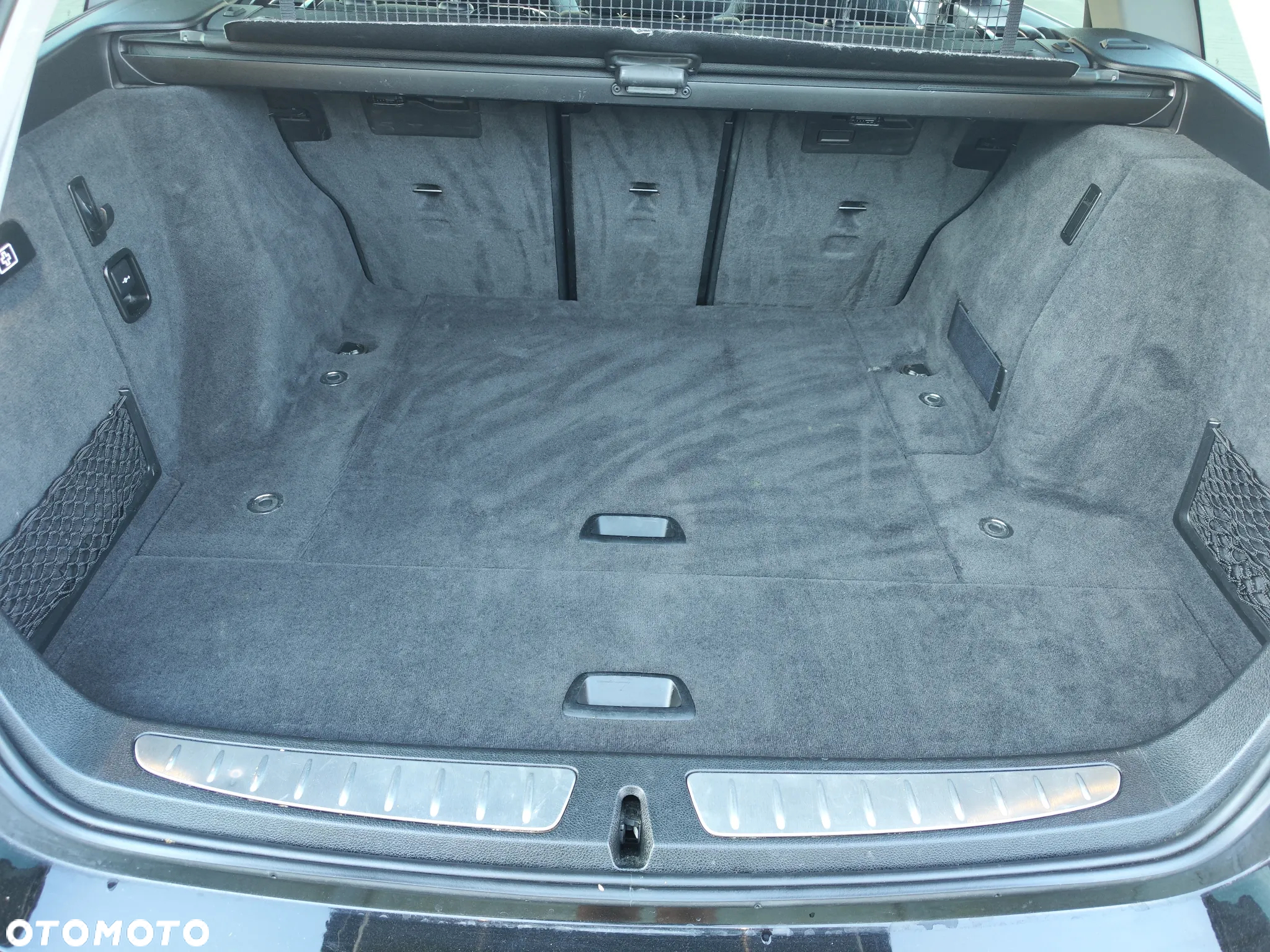 BMW Seria 3 318d Touring - 28