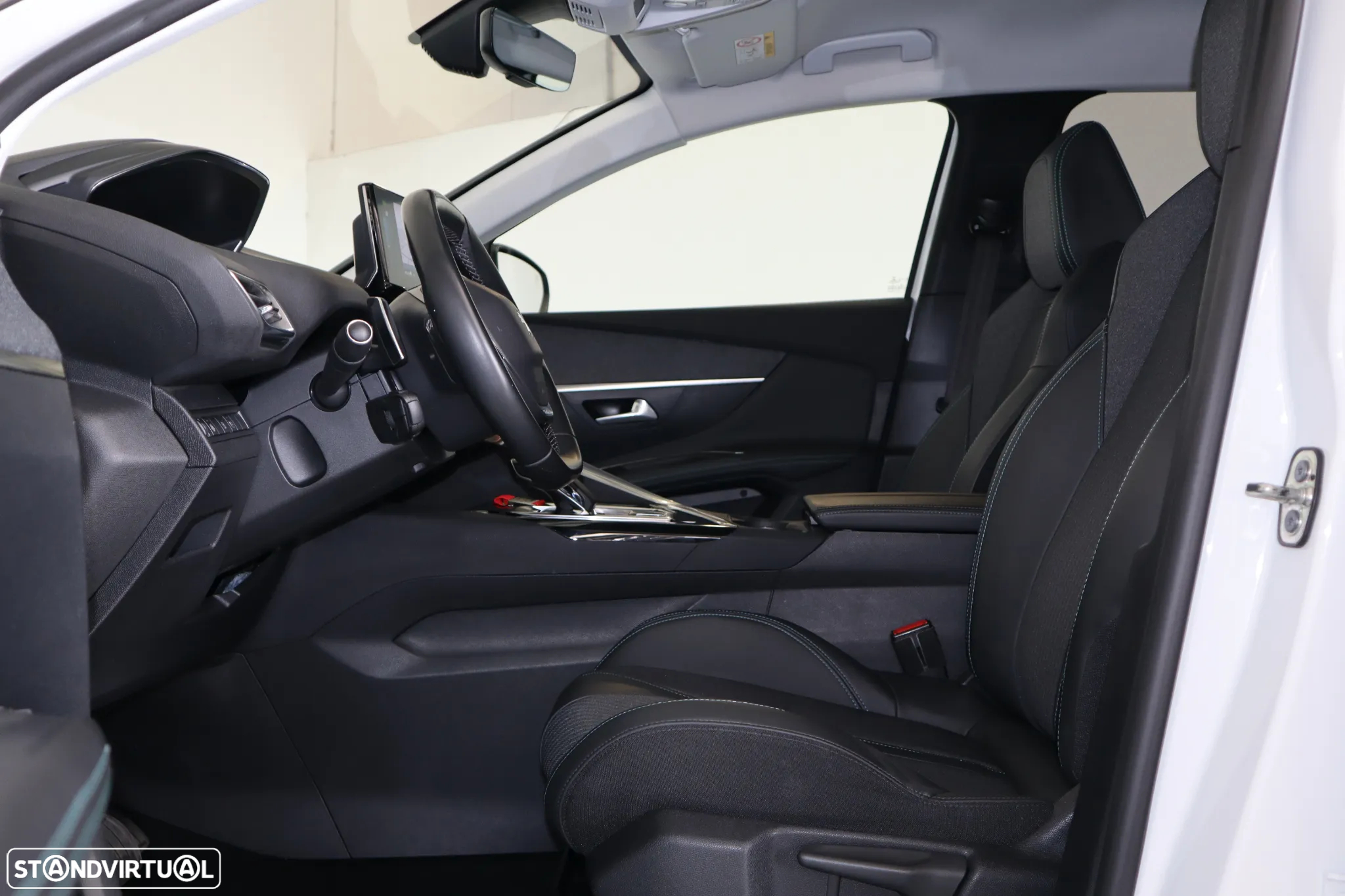 Peugeot 3008 1.6 Hybrid Allure Pack e-EAT8 - 17