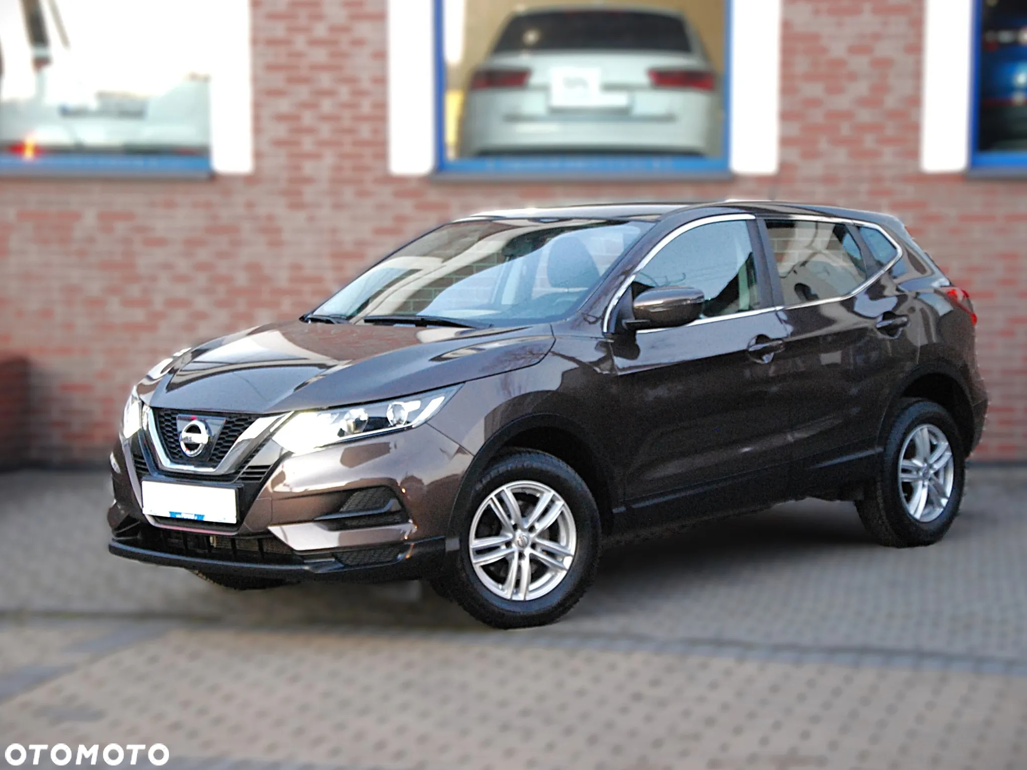 Nissan Qashqai - 2